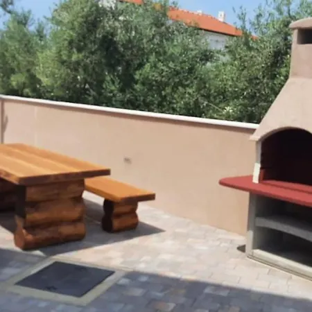 Poolside Hideout Apartments Novalja Exterior photo