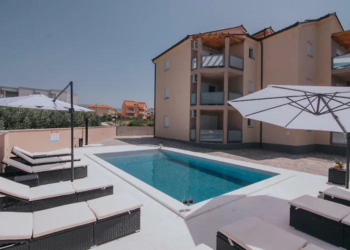 Poolside Hideout Apartments